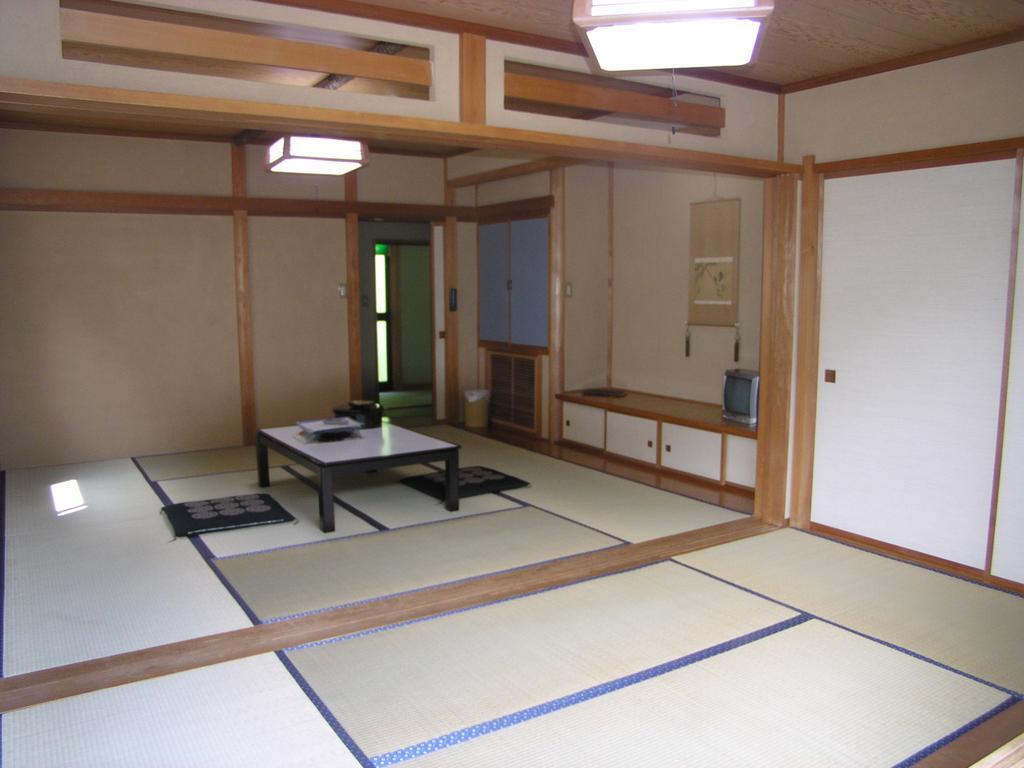 Irorino Yado Sankichi Hotel Izu  Buitenkant foto